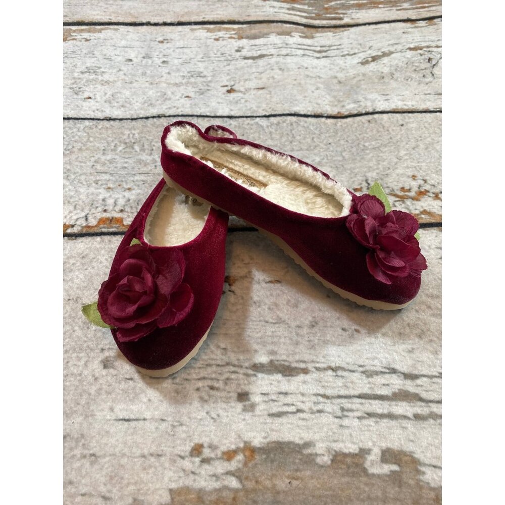 Joyfolie Velvet Slipper NWOT